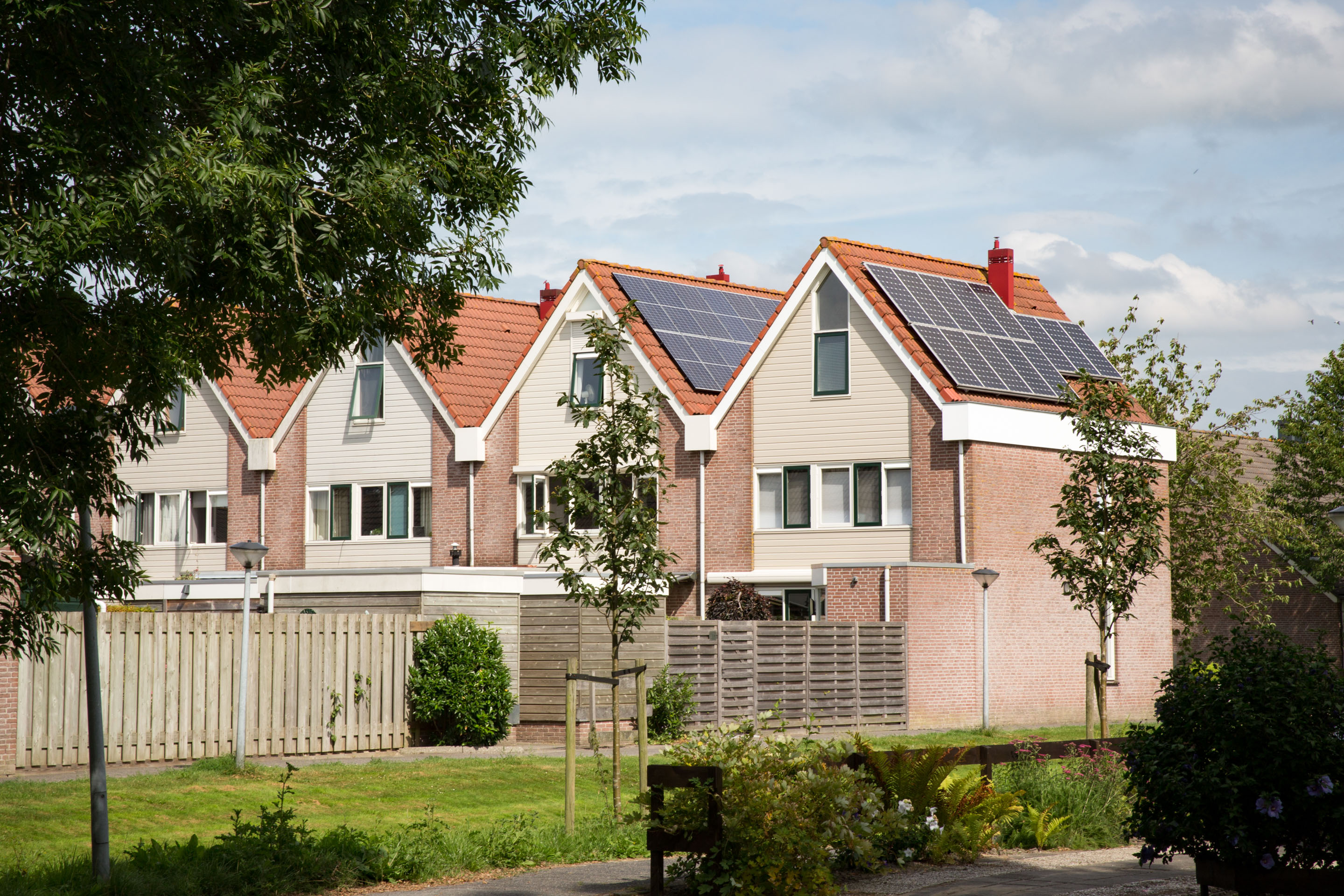 Energieneutraal-huis-woonwijk-wonen-thuisbaas-credit-Chantal-Bekker-GraphicAlert-25-zonnepanelen-dak